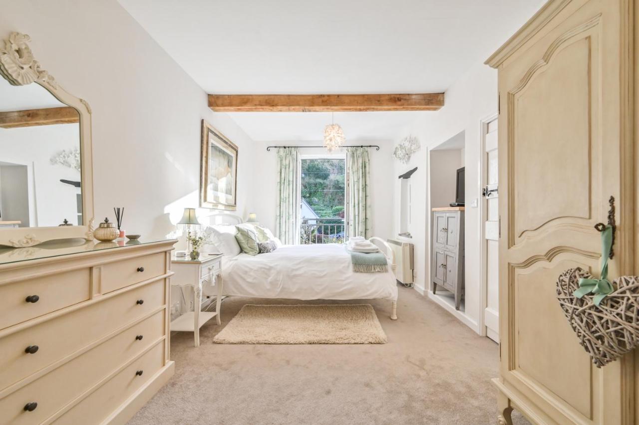 A Superb Bijou Retreat With Jacuzzi Near An Excellent Village Pub Yelverton Exterior photo